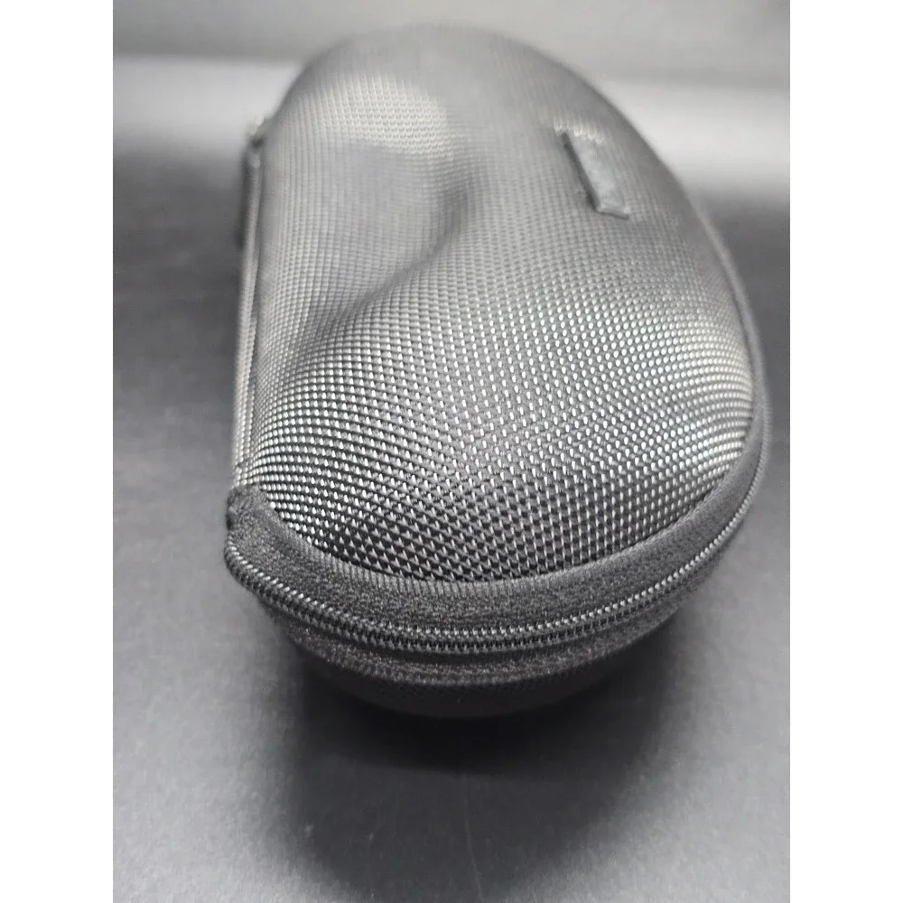 TOREGE  SPORT Sunglasses Hard Case Zip-up Black With Lens Cloth And Cord Holder